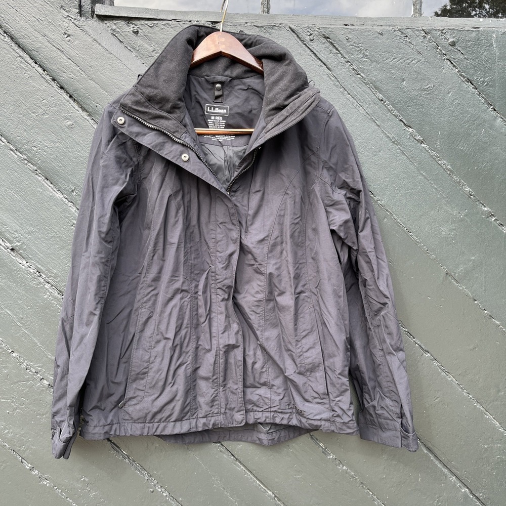 Women's L.L. Bean Rain Jacket Black Full Zip Hooded 100% Nylon Medium Regular